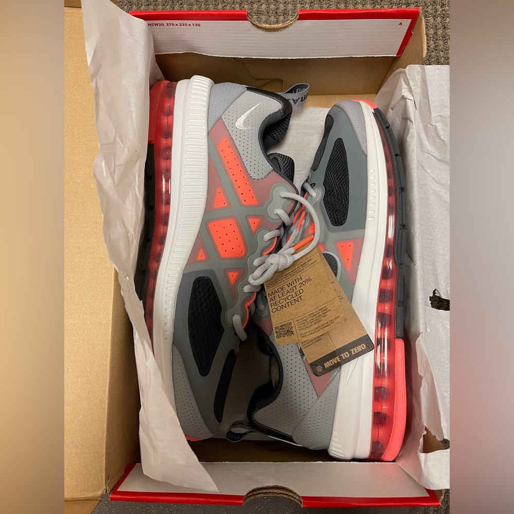 NIKE Air Max Genome “Smoke Grey/Bright Mango” BRAND NEW Men’s Size 13